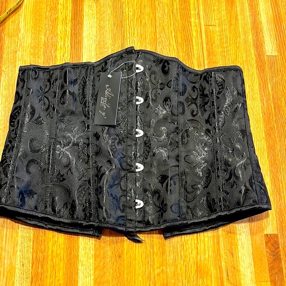 Alivila y Fashion corset - Picture 1 of 2